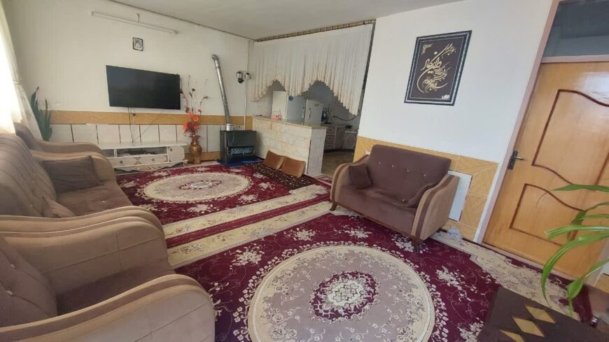 فروش 6دانگ منزل ویلایی در شهرستان کوهستانی وخوش آب وهوای