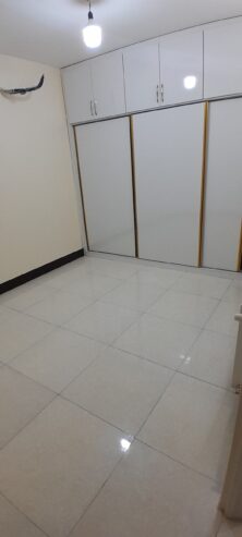 فروش آپارتمان ۹۰ متری خ برازنده دو خوابه طبقه اول